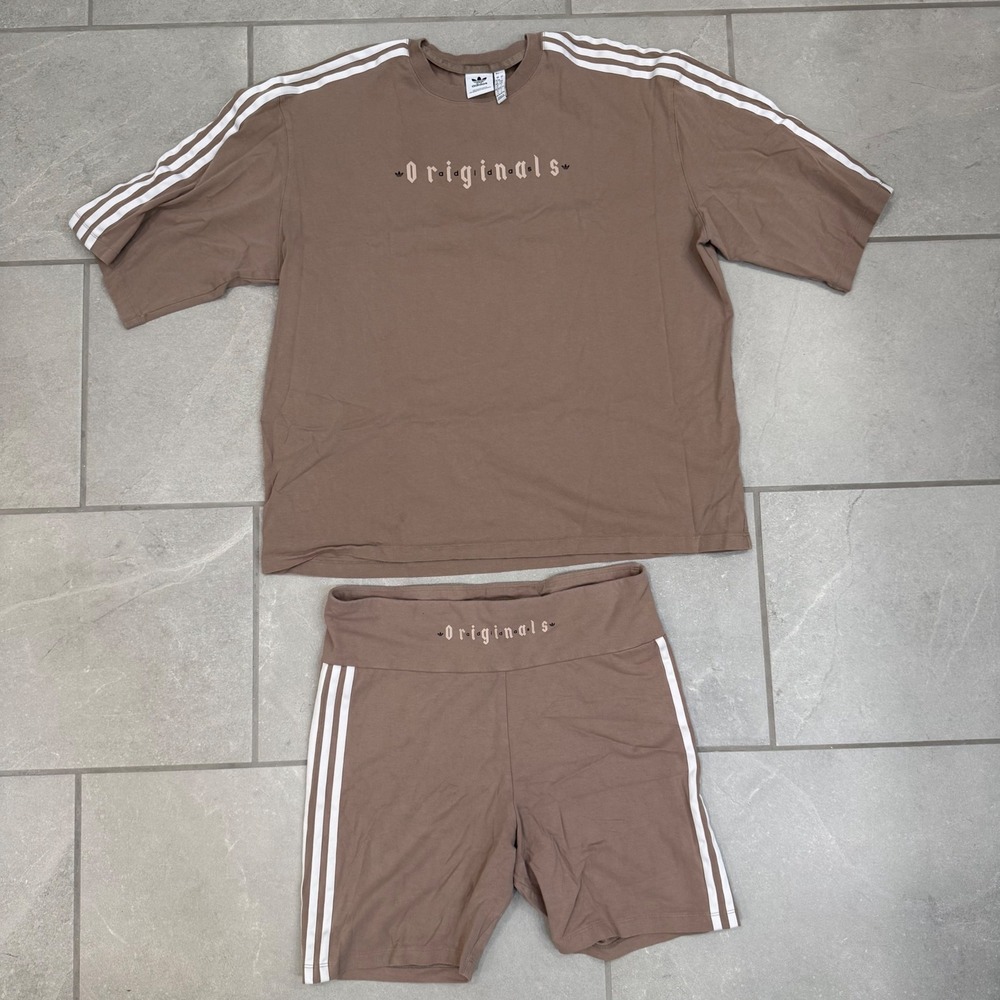 Adidas Originals Womens Brown 3-Stripe T-Shirt and Biker Shorts Set Large
